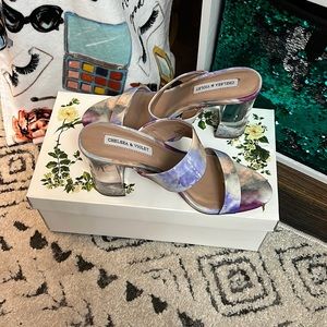 Womens chunky lucite heels